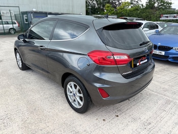 Used Ford Fiesta 2018 for sale - 78939141: Photo