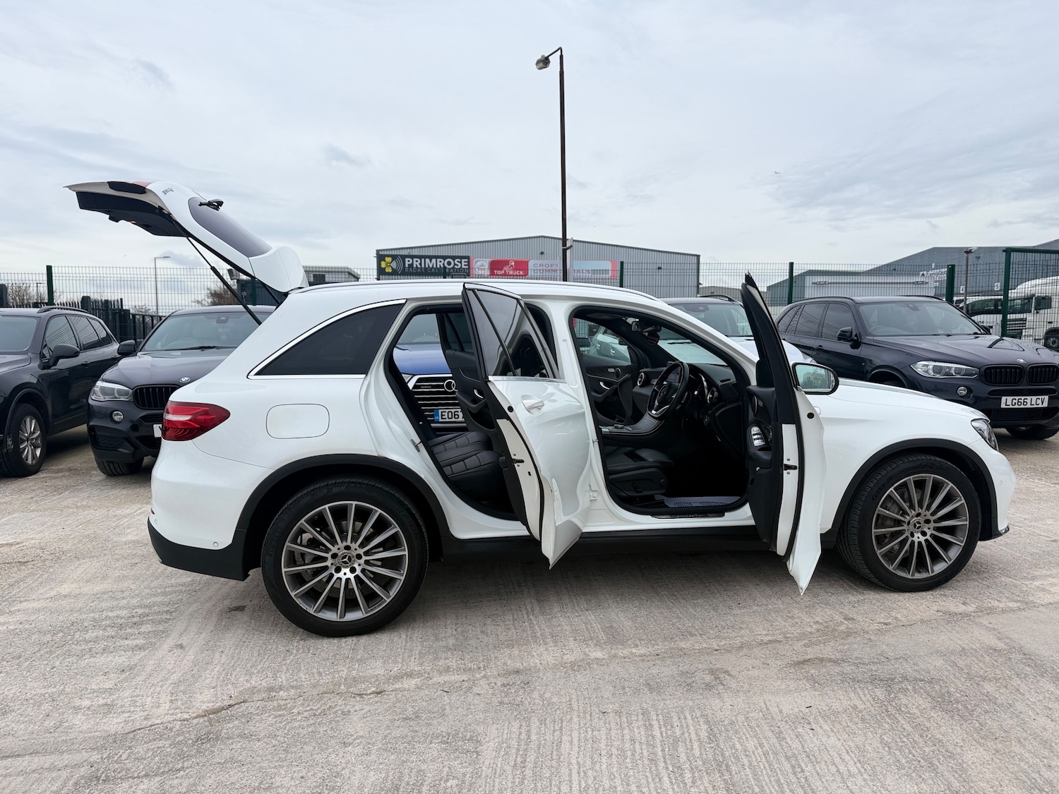 Used Mercedes-Benz GLC 2018 for sale - 77567827: Photo 17
