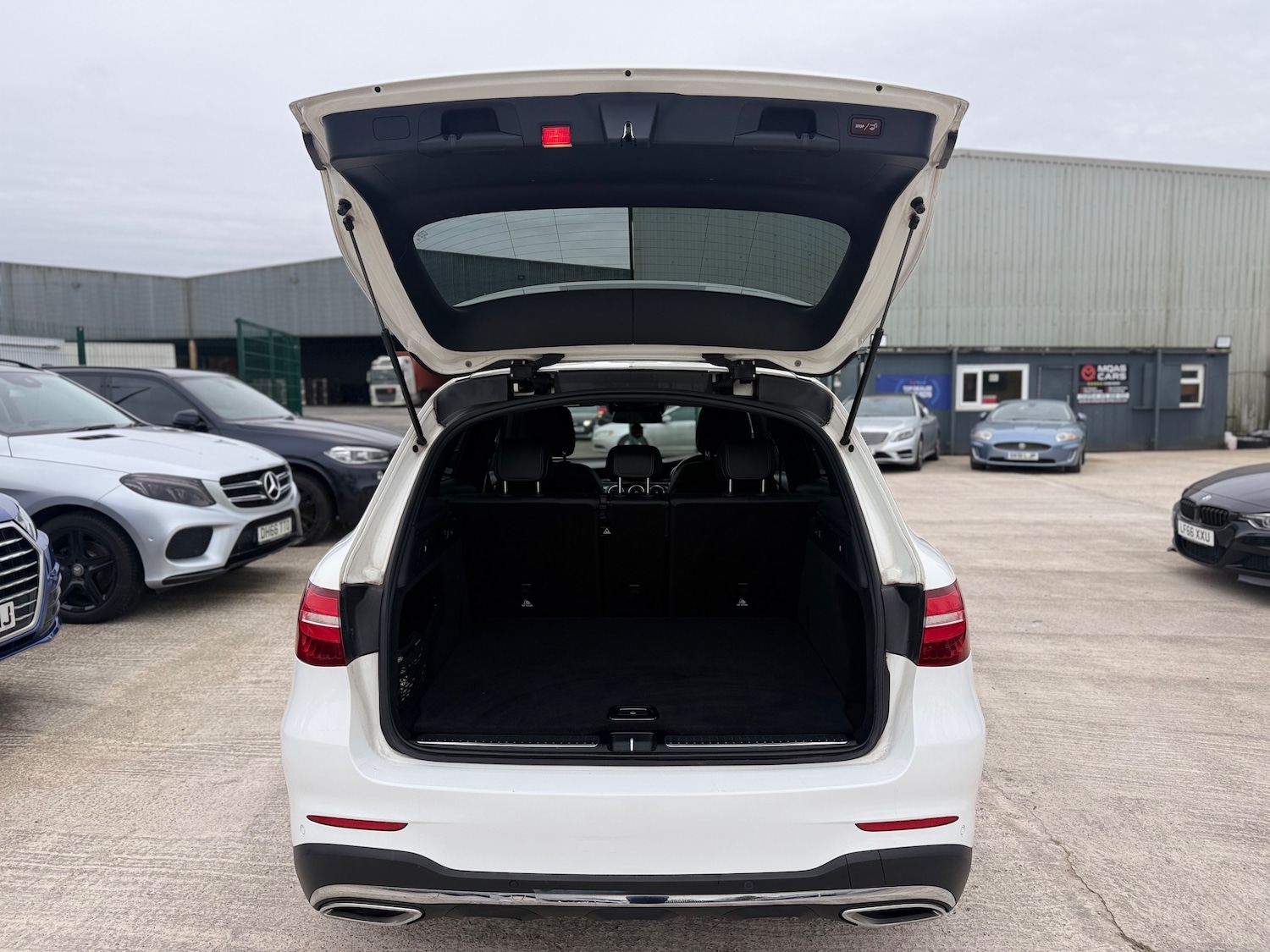 Used Mercedes-Benz GLC 2018 for sale - 77567827: Photo 35