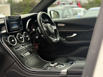 Used Mercedes-Benz GLC 2018 for sale - 77567827: Photo