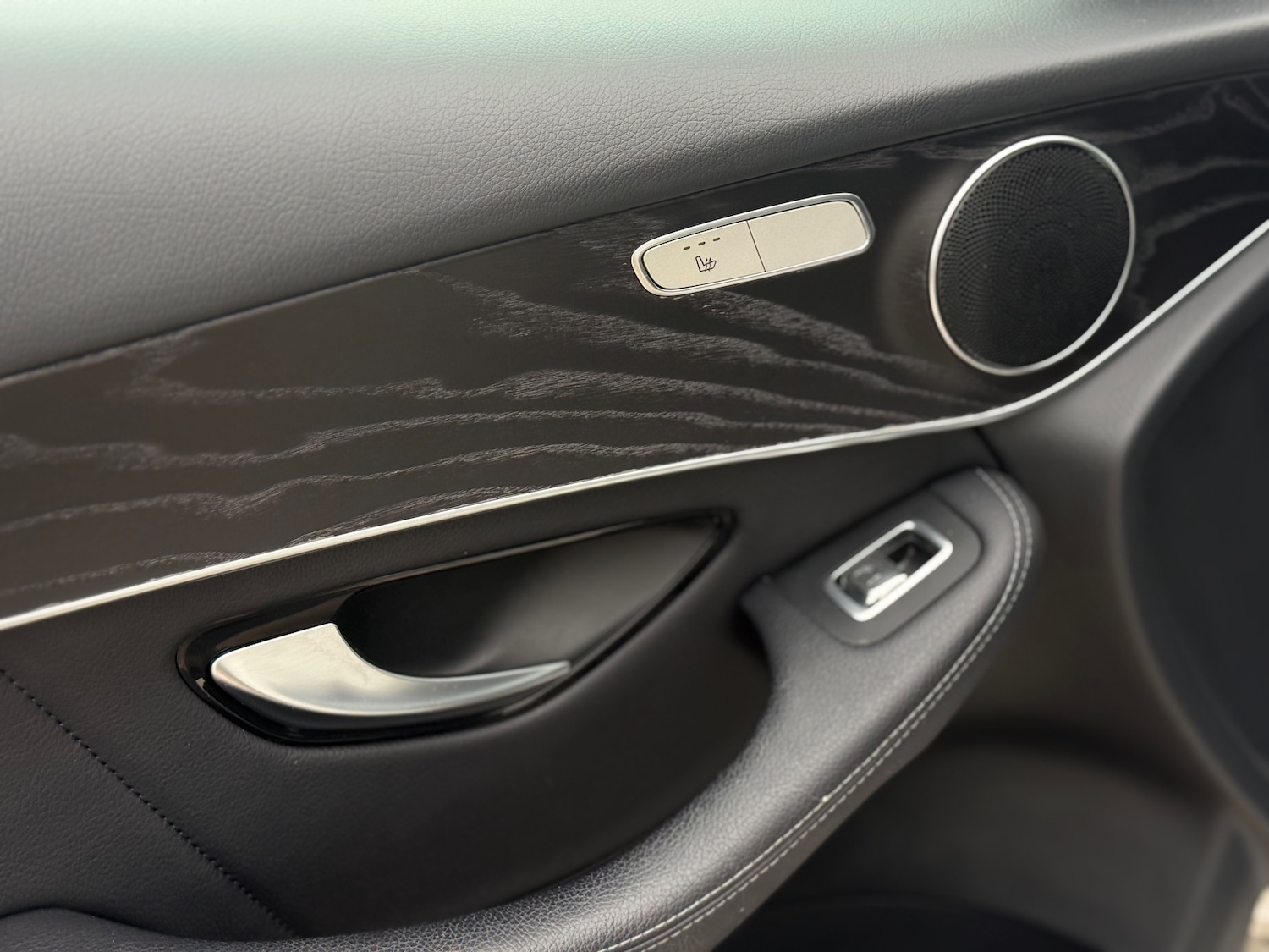 Used Mercedes-Benz GLC 2018 for sale - 77567827: Photo 60