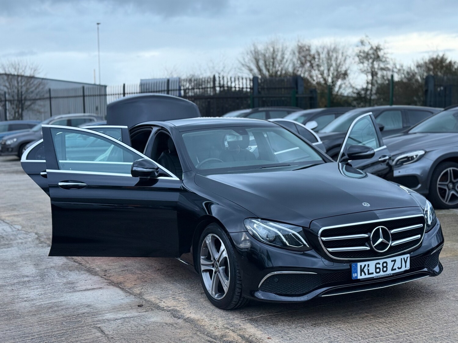 Used Mercedes-Benz E Class 2019 for sale - 76616867: Photo 12
