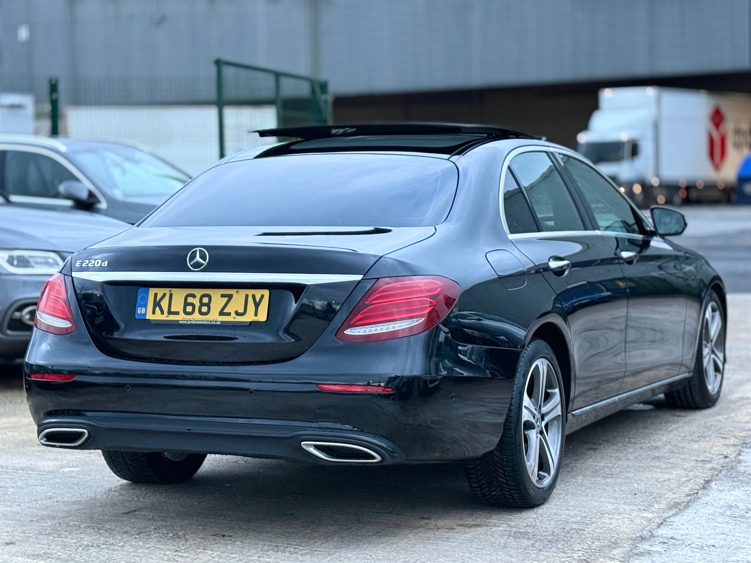 Used Mercedes-Benz E Class 2019 for sale - 76616867: Photo 26
