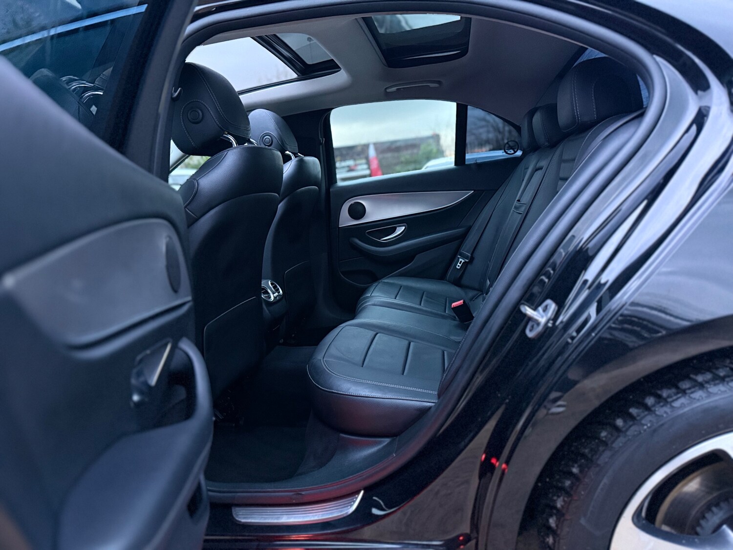 Used Mercedes-Benz E Class 2019 for sale - 76616867: Photo 40