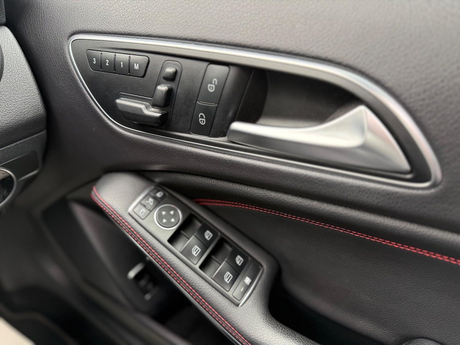 Used Mercedes-Benz GLA 2015 for sale - 76287919: Photo 39