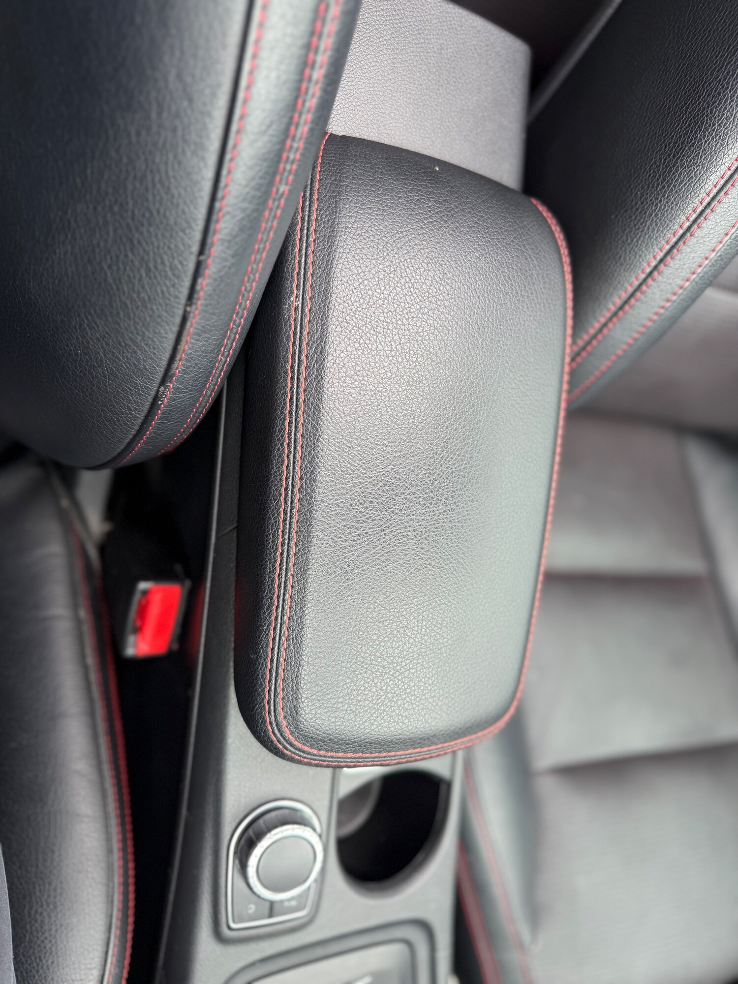 Used Mercedes-Benz GLA 2015 for sale - 76287919: Photo 49