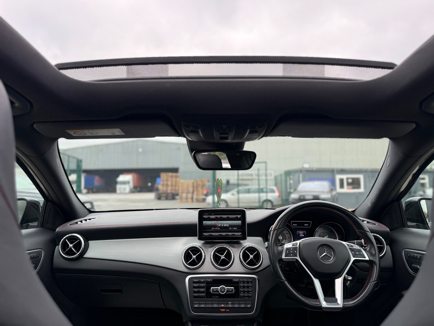 Used Mercedes-Benz GLA 2015 for sale - 76287919: Photo 54