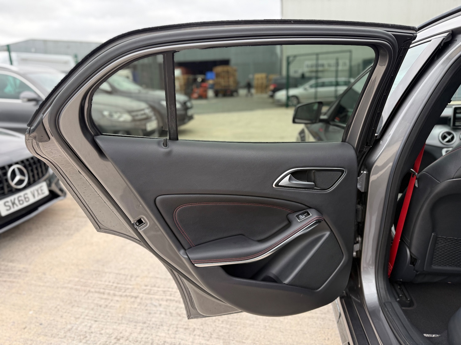 Used Mercedes-Benz GLA 2015 for sale - 76287919: Photo 58