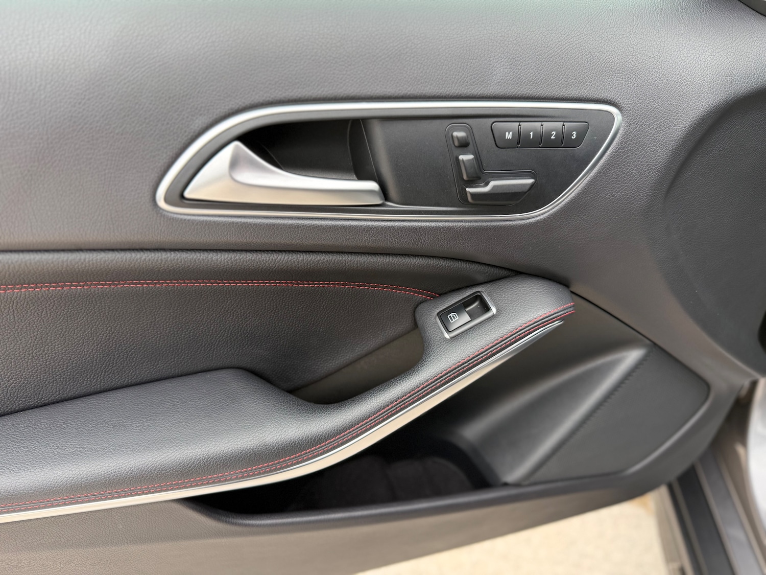 Used Mercedes-Benz GLA 2015 for sale - 76287919: Photo 63