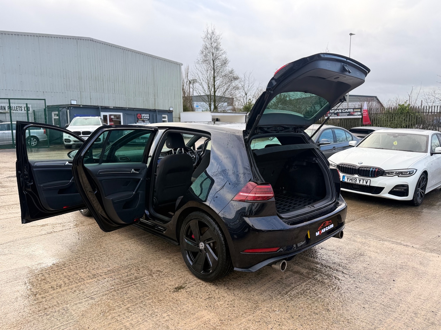 Used Volkswagen Golf 2019 for sale - 77165818: Photo 15