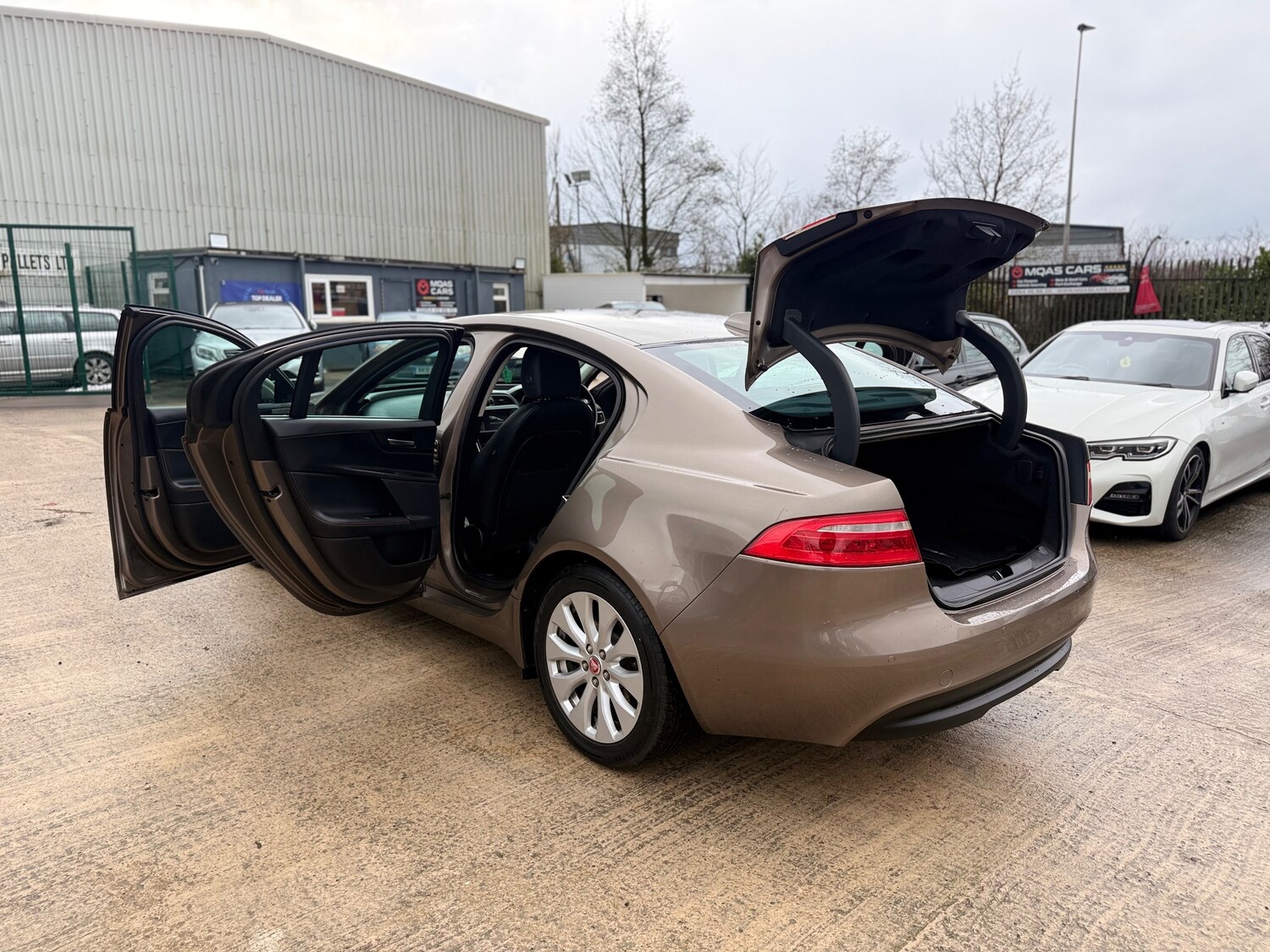 Used Jaguar XE 2016 for sale - 77493753: Photo 14