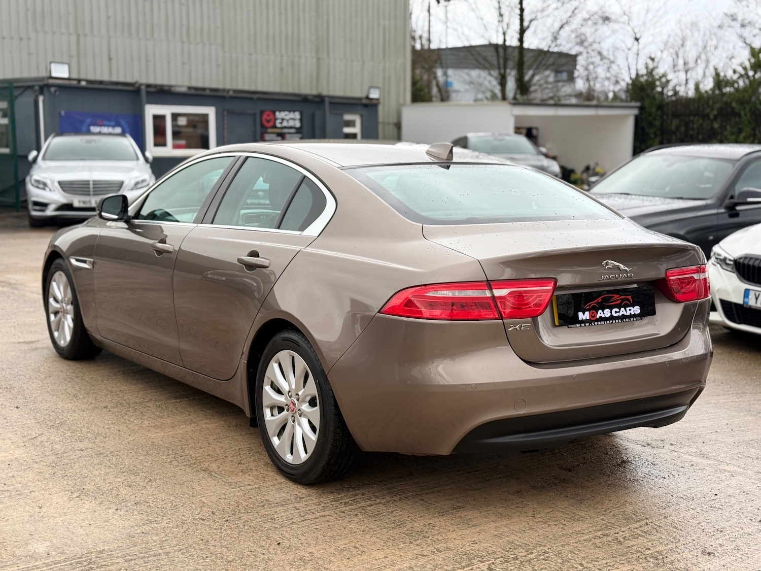 Used Jaguar XE 2016 for sale - 77493753: Photo 3