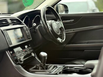 Used Jaguar XE 2016 for sale - 77493753: Photo