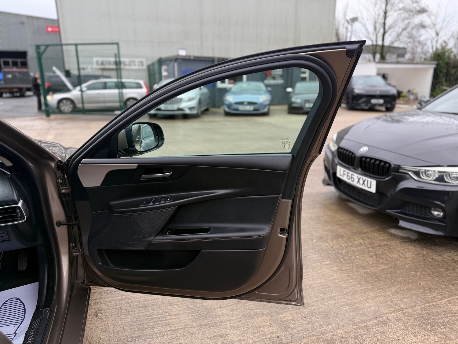 Used Jaguar XE 2016 for sale - 77493753: Photo 51