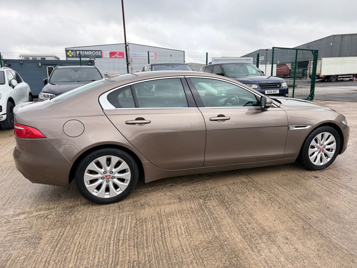 Used Jaguar XE 2016 for sale - 77493753: Photo 9