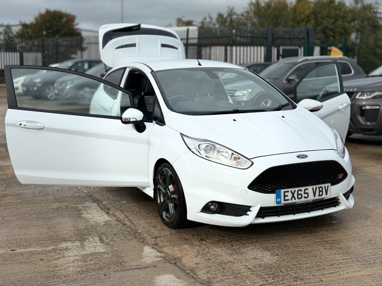 Used Ford Fiesta 2015 for sale - 76174163: Photo 10