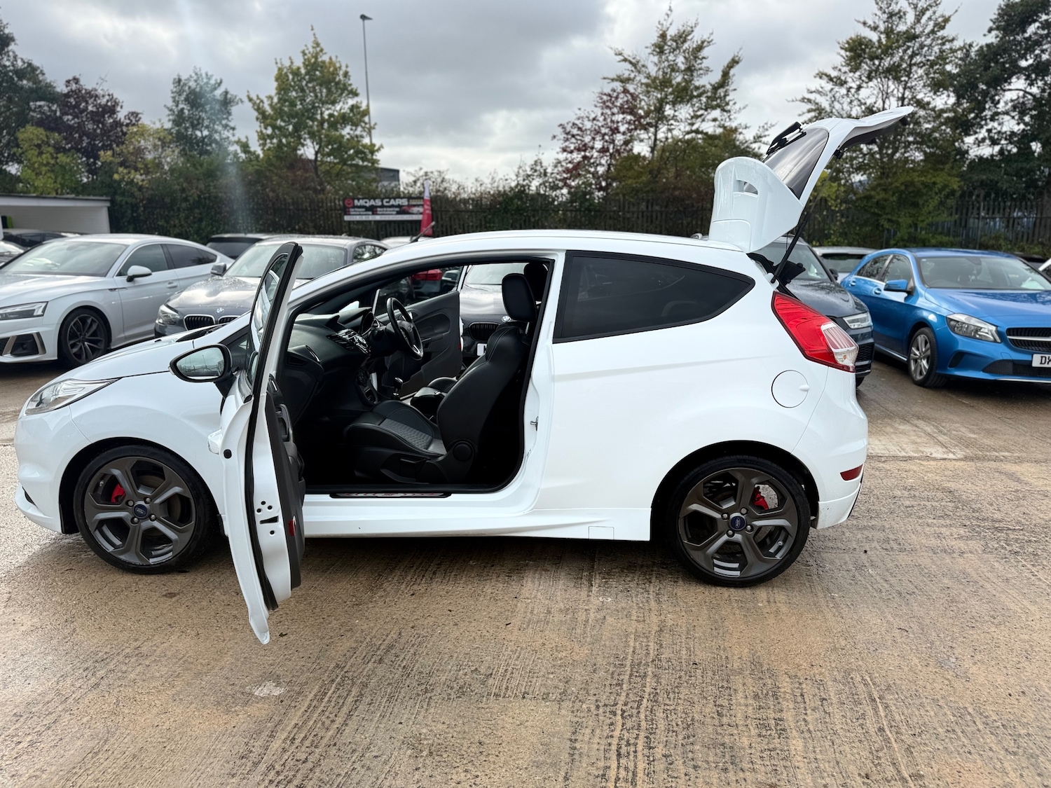 Used Ford Fiesta 2015 for sale - 76174163: Photo 13