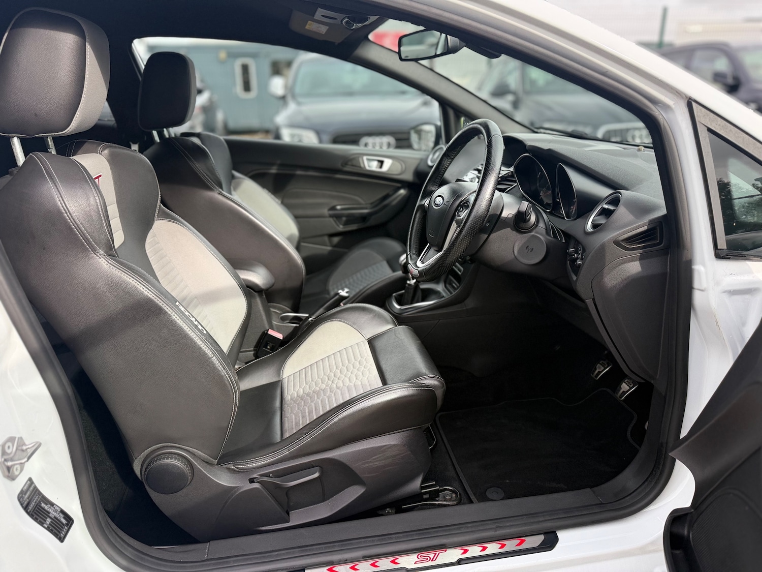 Used Ford Fiesta 2015 for sale - 76174163: Photo 19