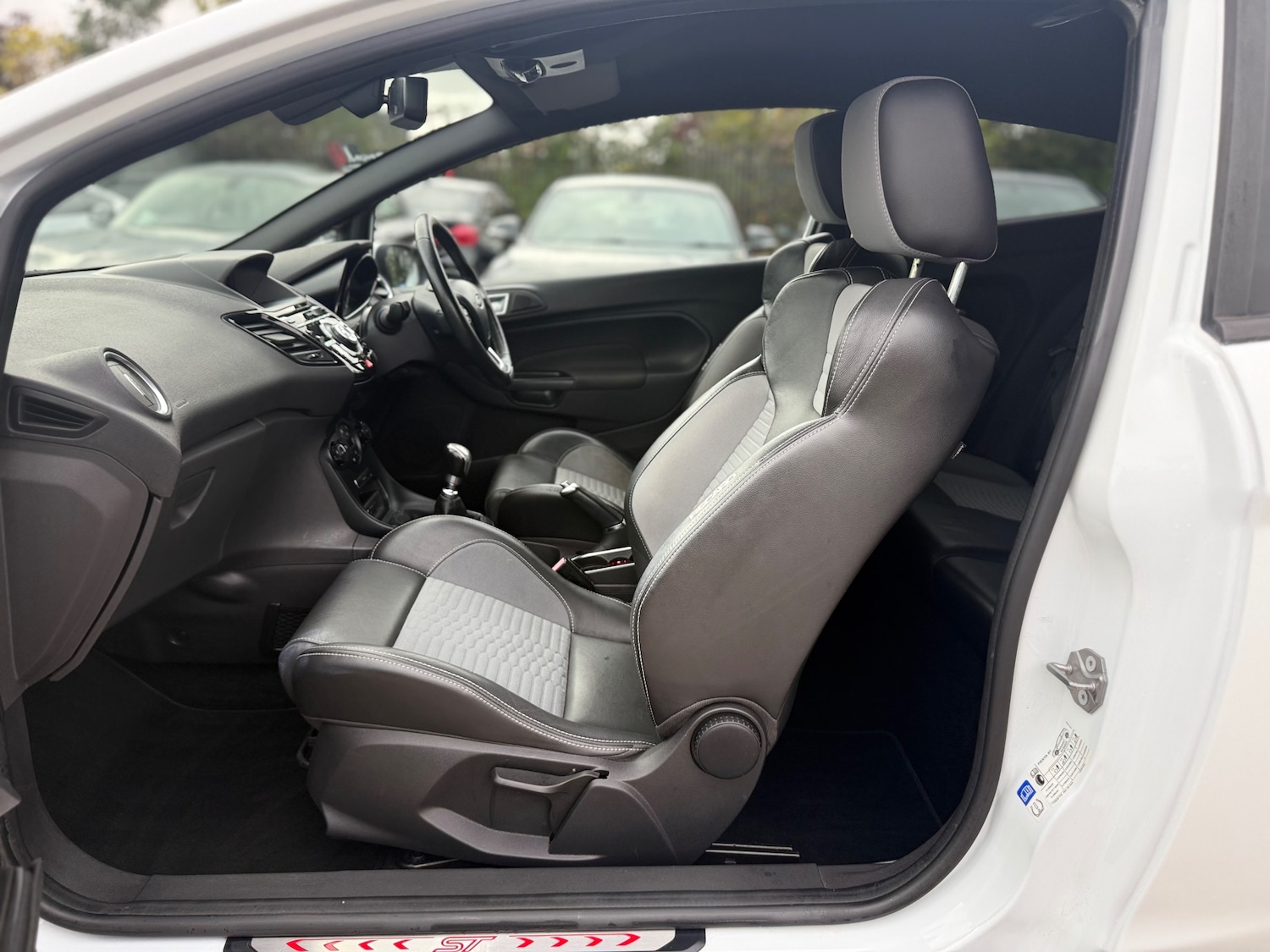 Used Ford Fiesta 2015 for sale - 76174163: Photo 22
