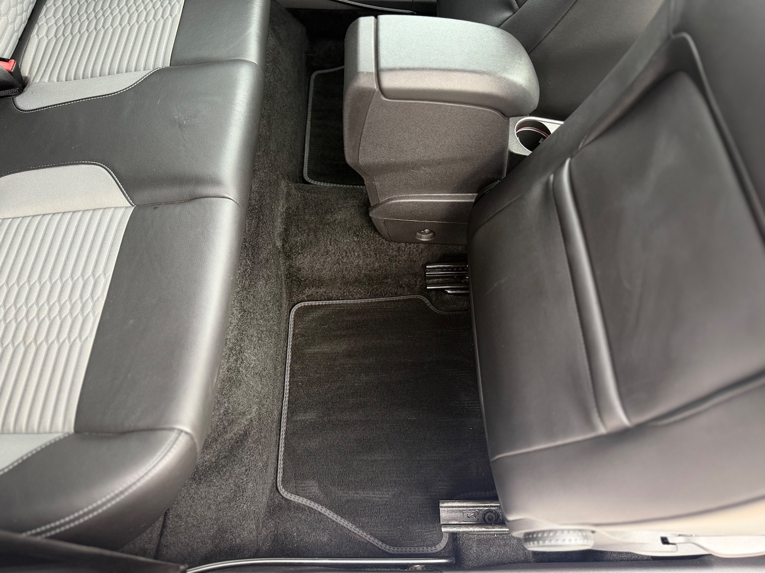 Used Ford Fiesta 2015 for sale - 76174163: Photo 25