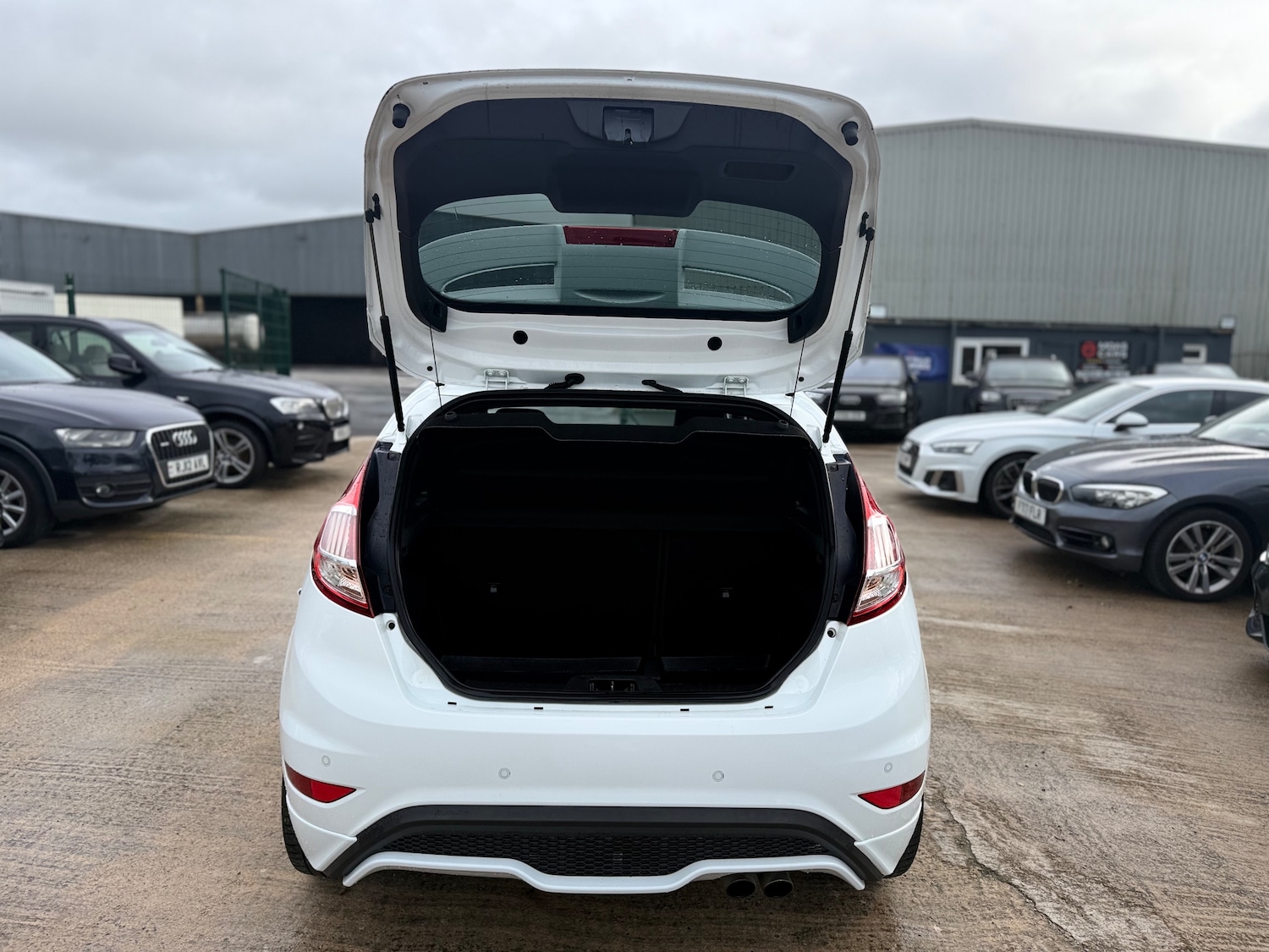 Used Ford Fiesta 2015 for sale - 76174163: Photo 28