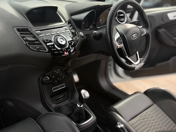Used Ford Fiesta 2015 for sale - 76174163: Photo 4