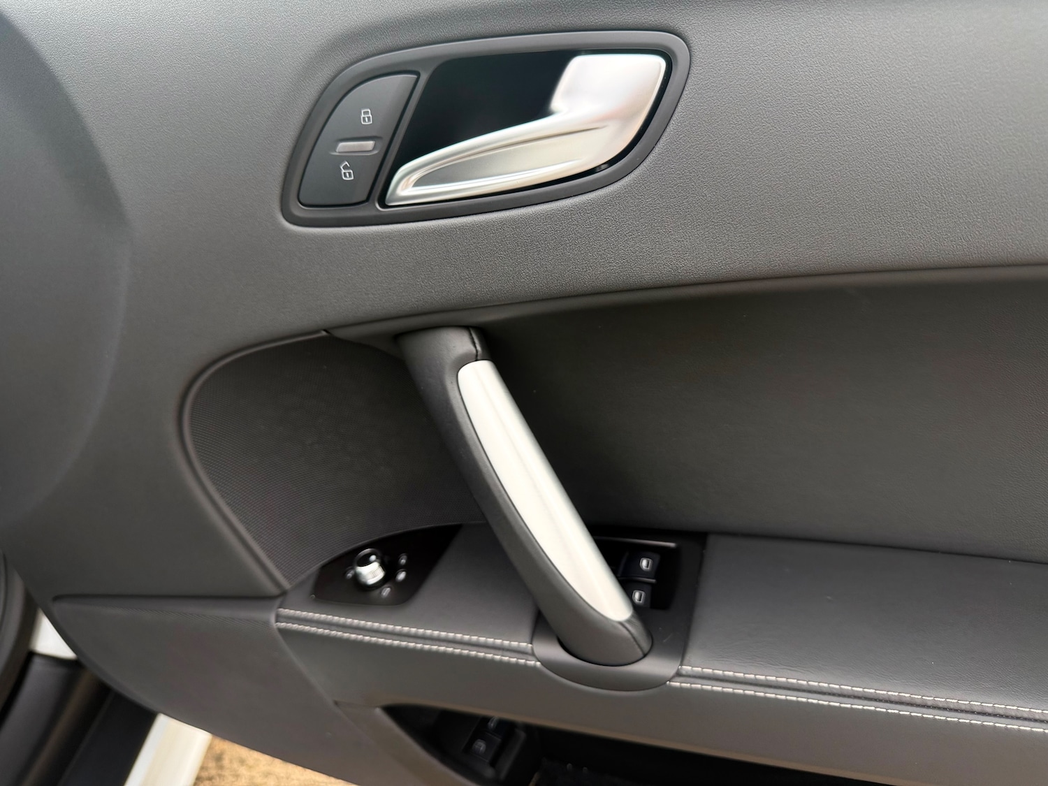 Used Audi TT 2012 for sale - 76830819: Photo 43