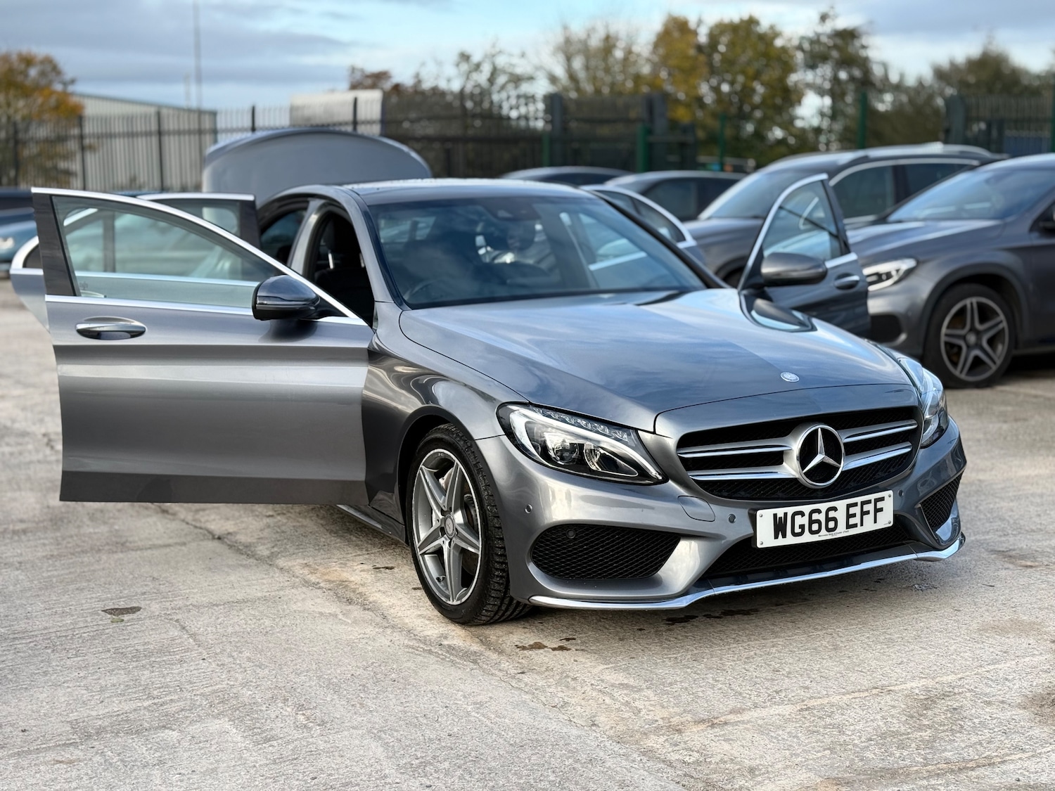 Used Mercedes-Benz C Class 2016 for sale - 76386875: Photo 13