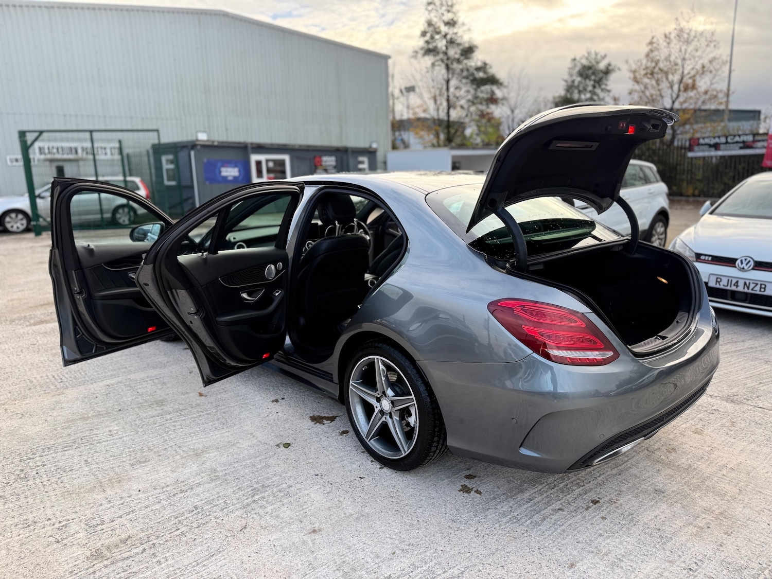 Used Mercedes-Benz C Class 2016 for sale - 76386875: Photo 17