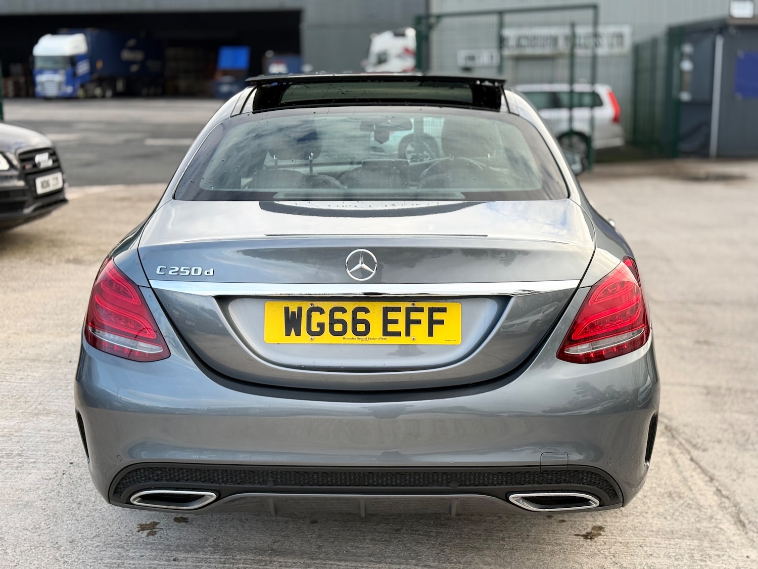 Used Mercedes-Benz C Class 2016 for sale - 76386875: Photo 24