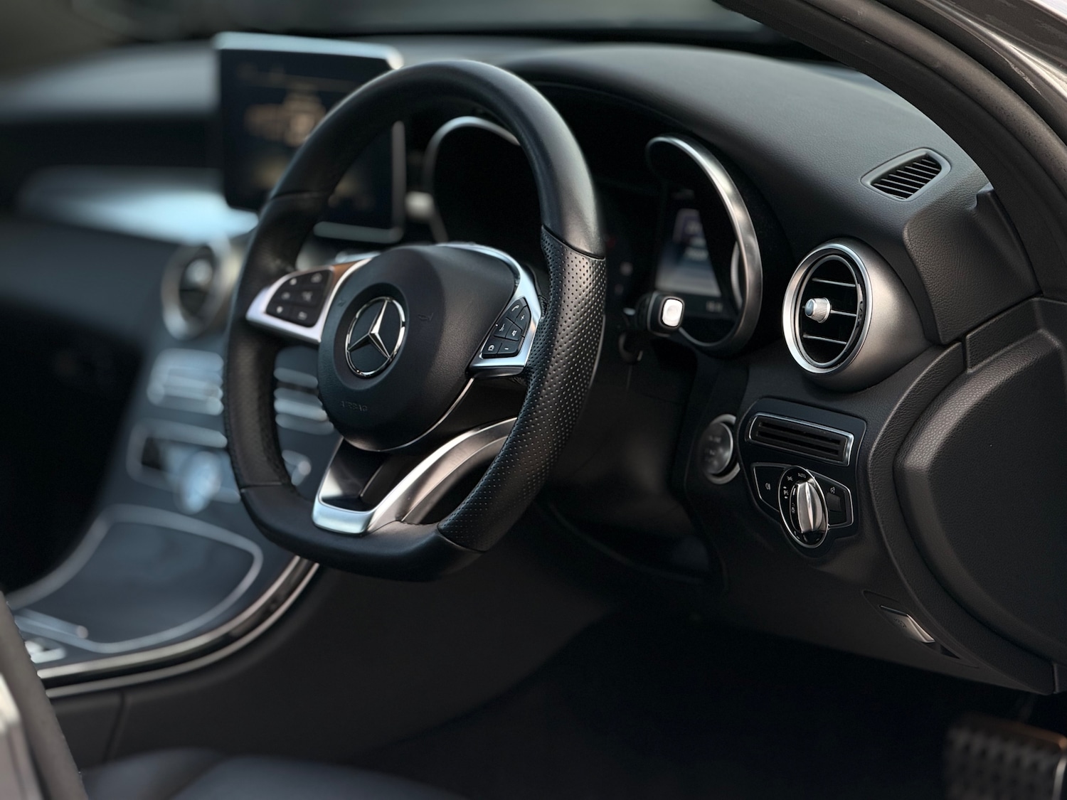 Used Mercedes-Benz C Class 2016 for sale - 76386875: Photo 26