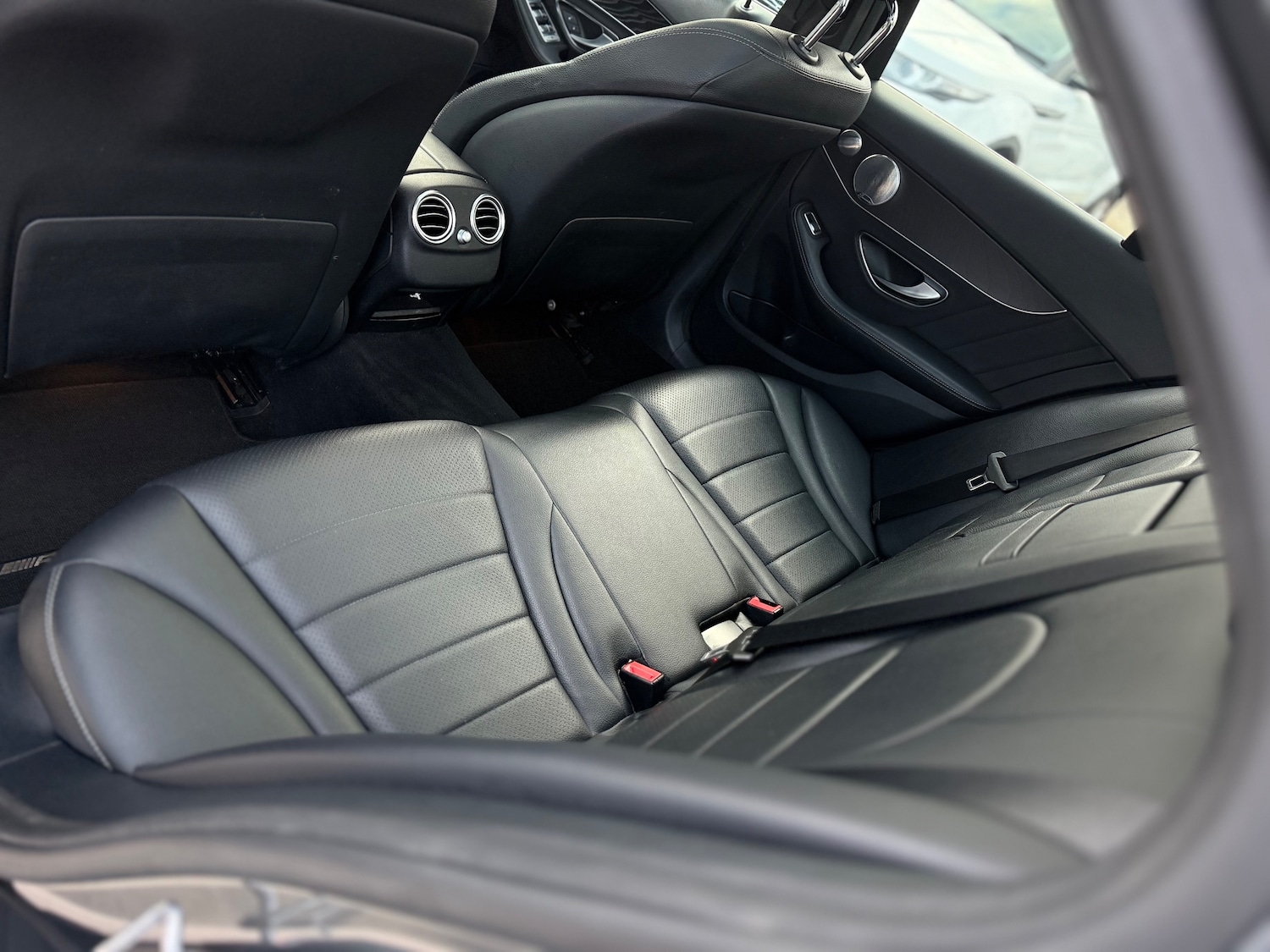 Used Mercedes-Benz C Class 2016 for sale - 76386875: Photo 41