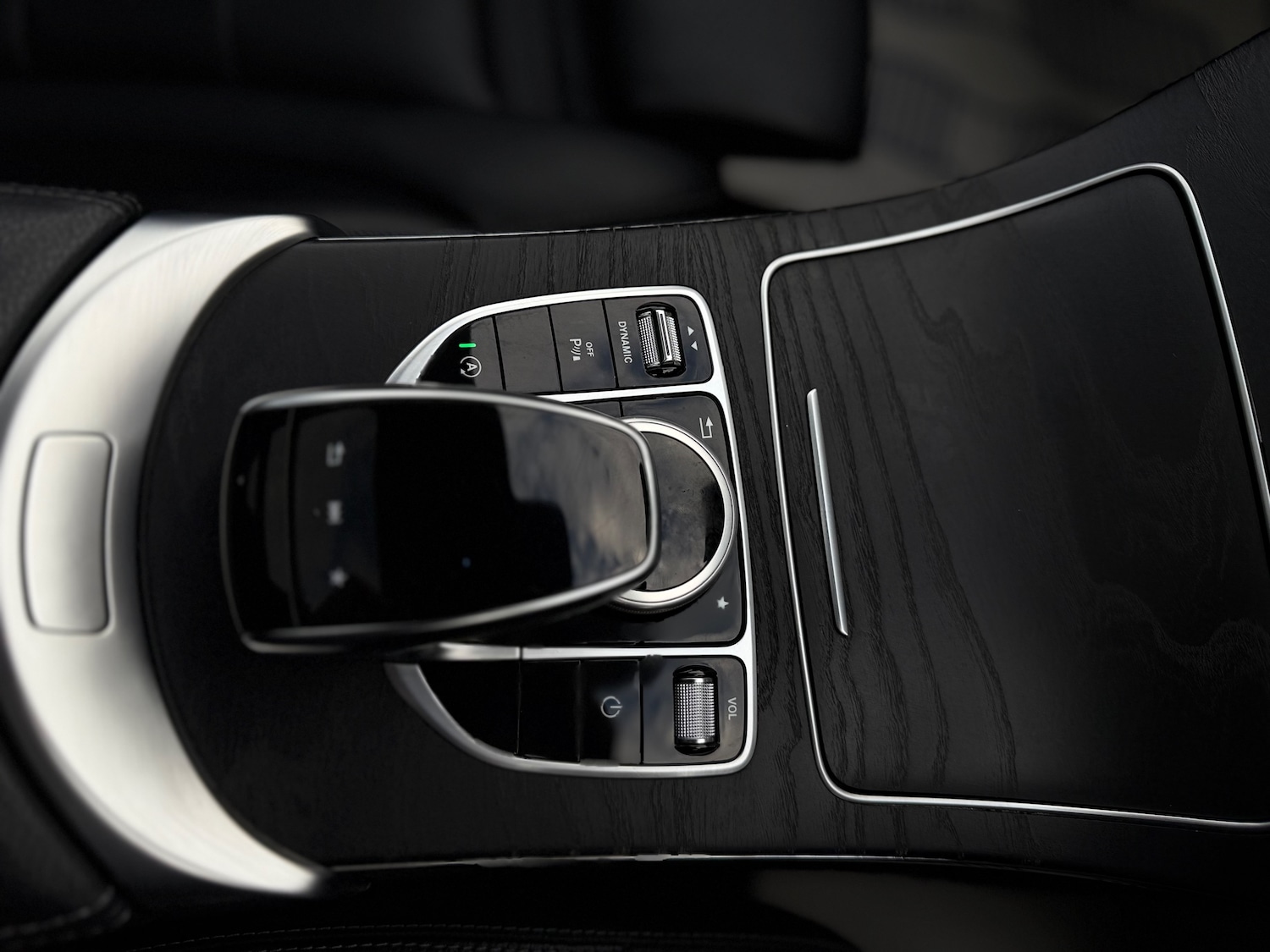 Used Mercedes-Benz C Class 2016 for sale - 76386875: Photo 60