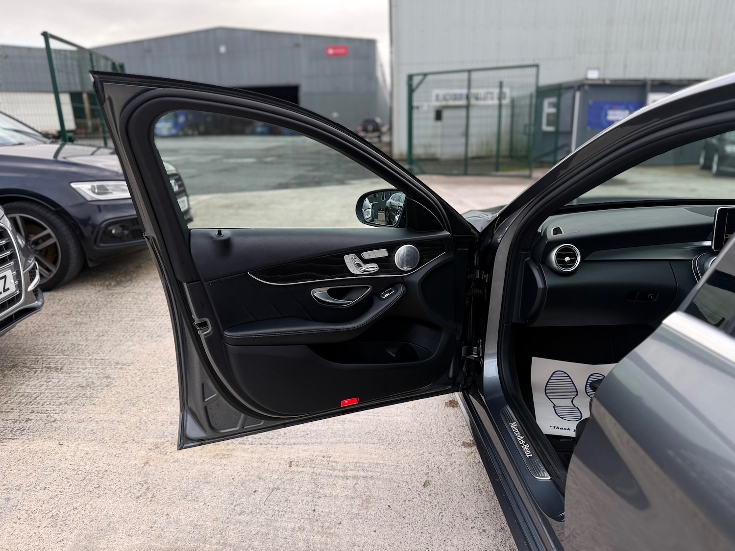 Used Mercedes-Benz C Class 2016 for sale - 76386875: Photo 65