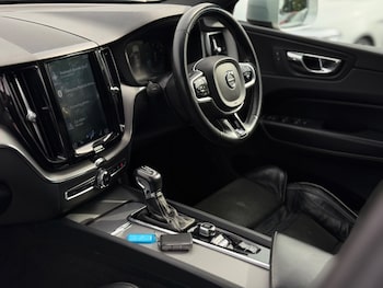 Used Volvo XC60 2018 for sale - 79030441: Photo