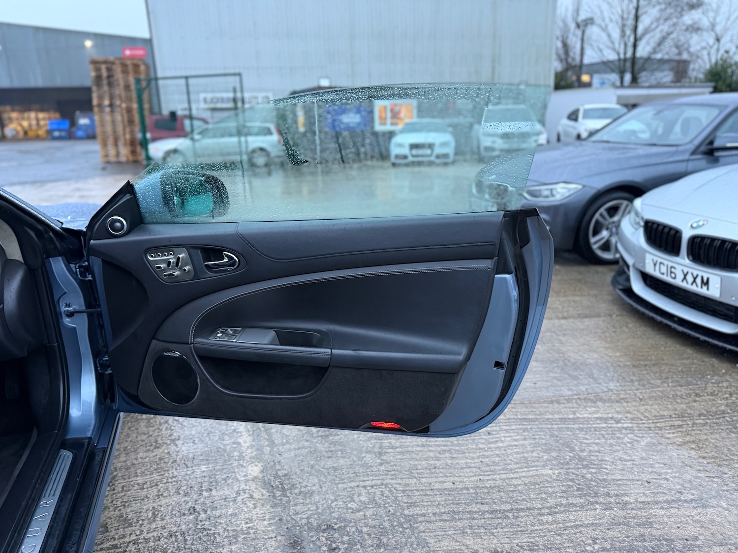 Used Jaguar XK 2009 for sale - 76949802: Photo 47