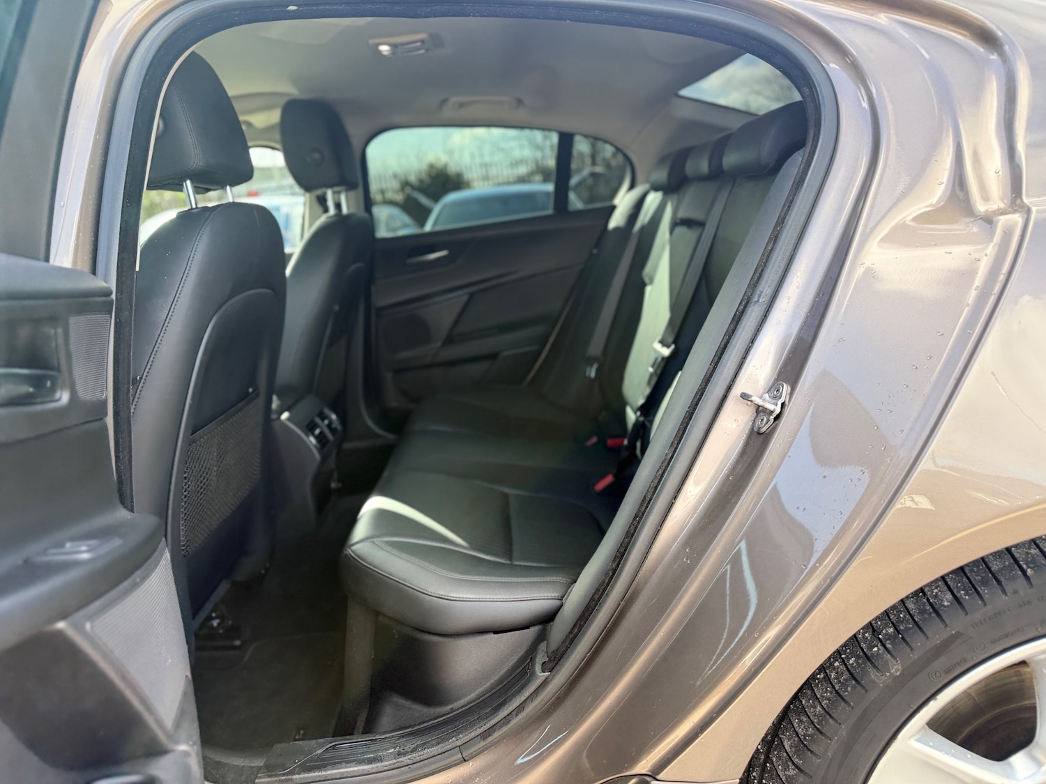 Used Jaguar XE 2017 for sale - 77890548: Photo 30