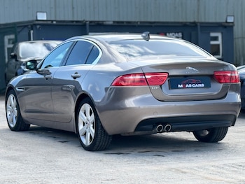 Used Jaguar XE 2017 for sale - 77890548: Photo