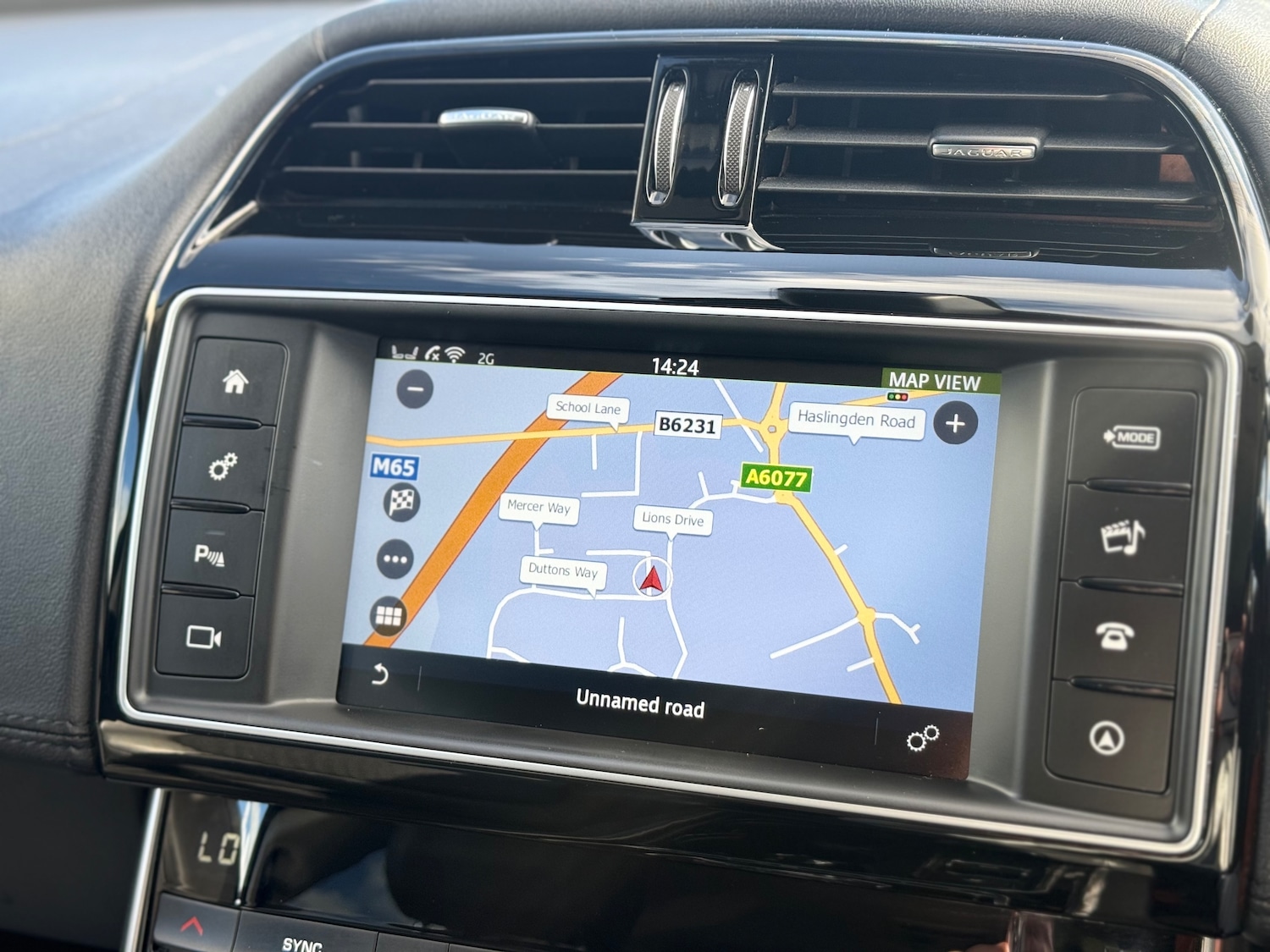 Used Jaguar XE 2017 for sale - 77890548: Photo 43