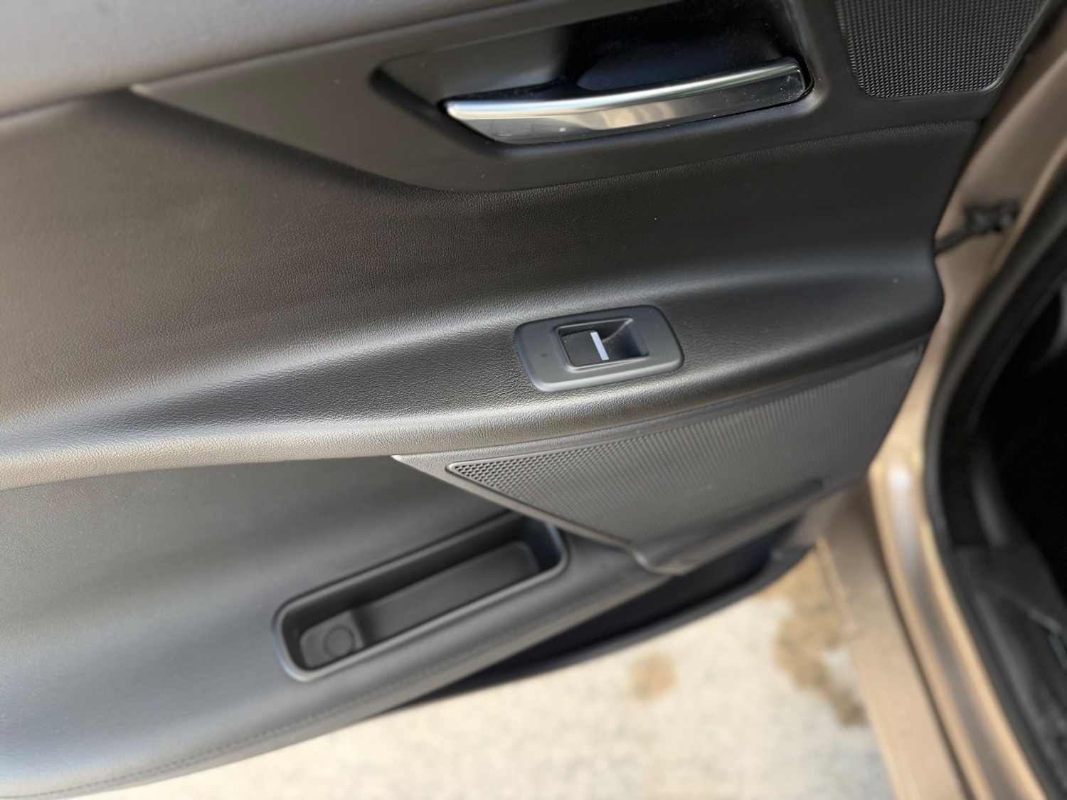 Used Jaguar XE 2017 for sale - 77890548: Photo 59