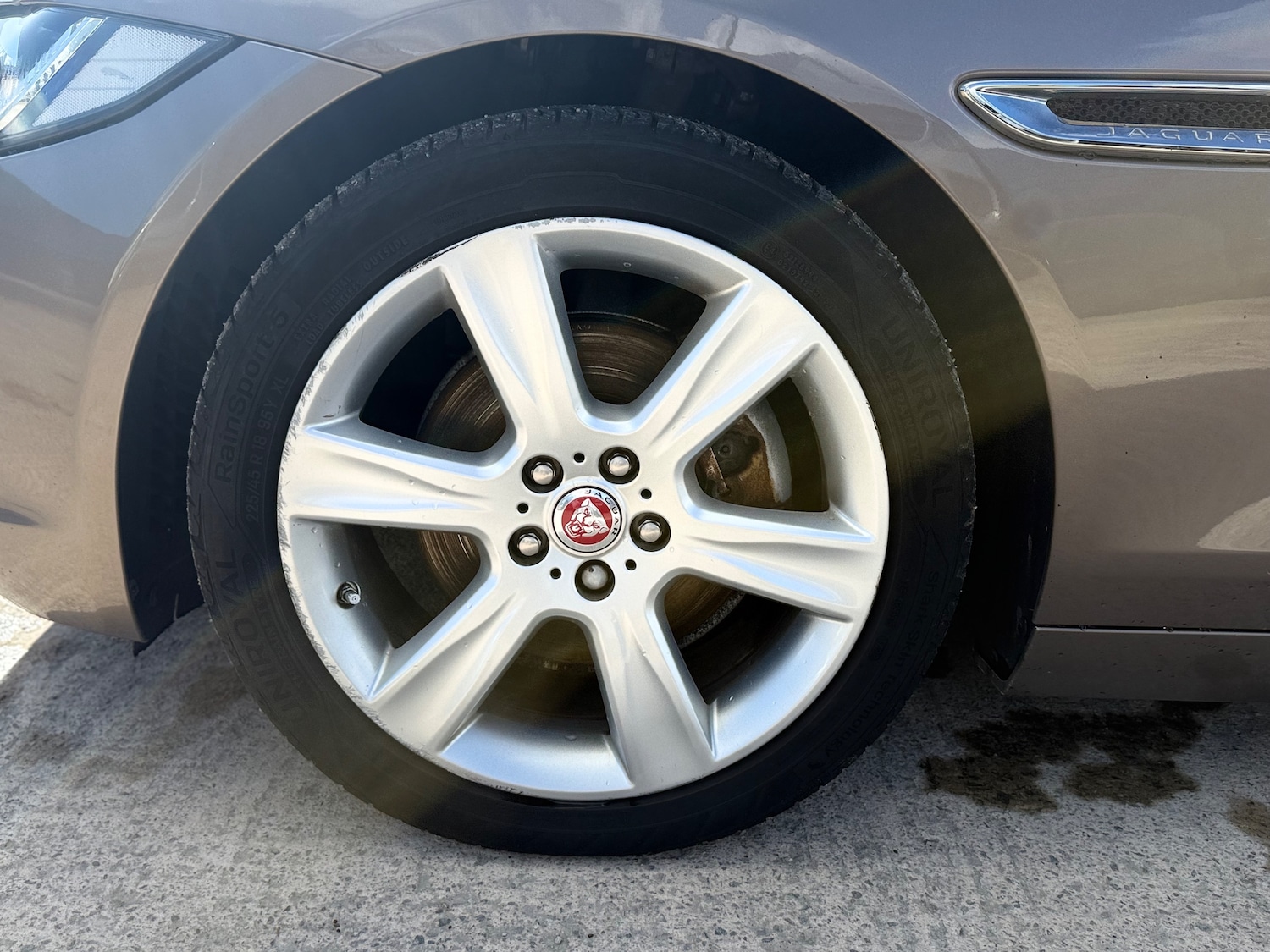 Used Jaguar XE 2017 for sale - 77890548: Photo 60