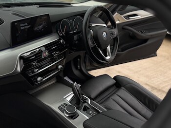 Used BMW 5 Series 2018 for sale - 77483281: Photo