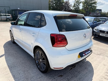 Used Volkswagen Polo 2016 for sale - 79261704: Photo