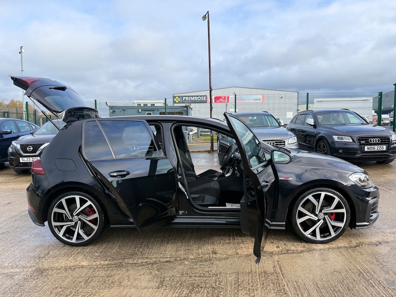 Used Volkswagen Golf 2018 for sale - 76453642: Photo 18