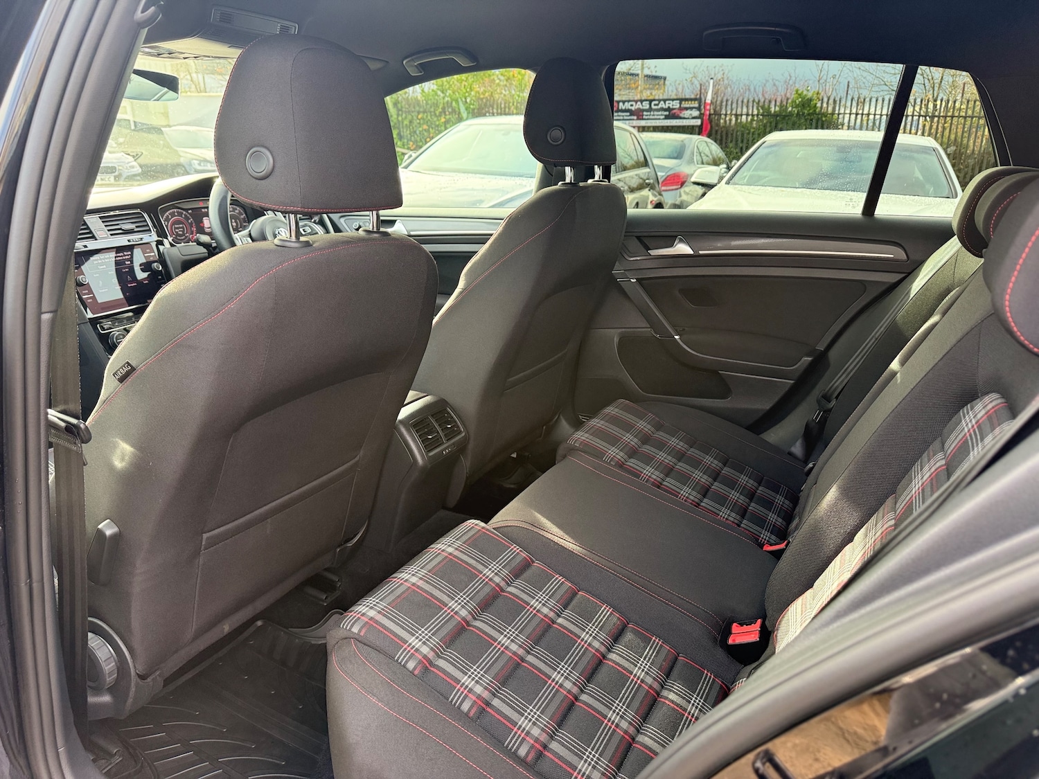 Used Volkswagen Golf 2018 for sale - 76453642: Photo 30