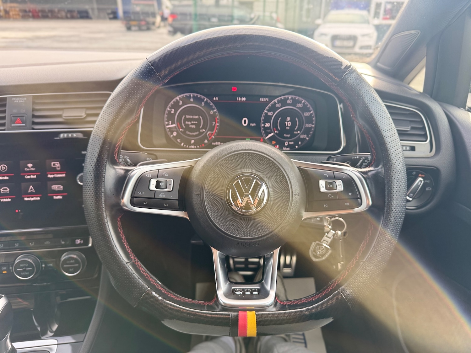 Used Volkswagen Golf 2018 for sale - 76453642: Photo 35