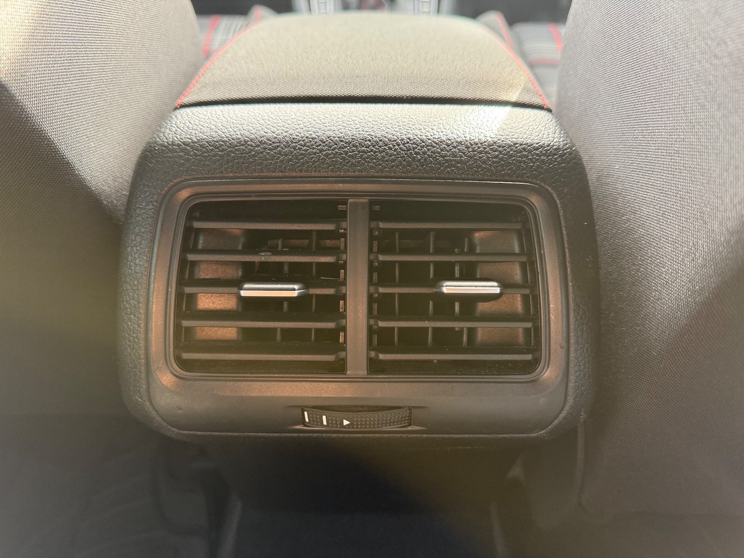 Used Volkswagen Golf 2018 for sale - 76453642: Photo 59