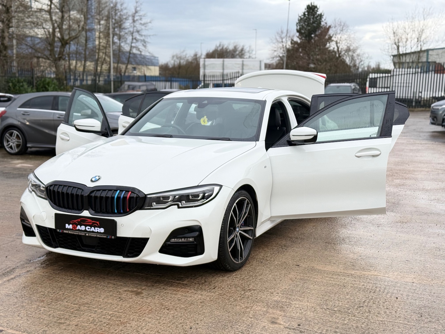 Used BMW 3 Series 2019 for sale - 76949810: Photo 13