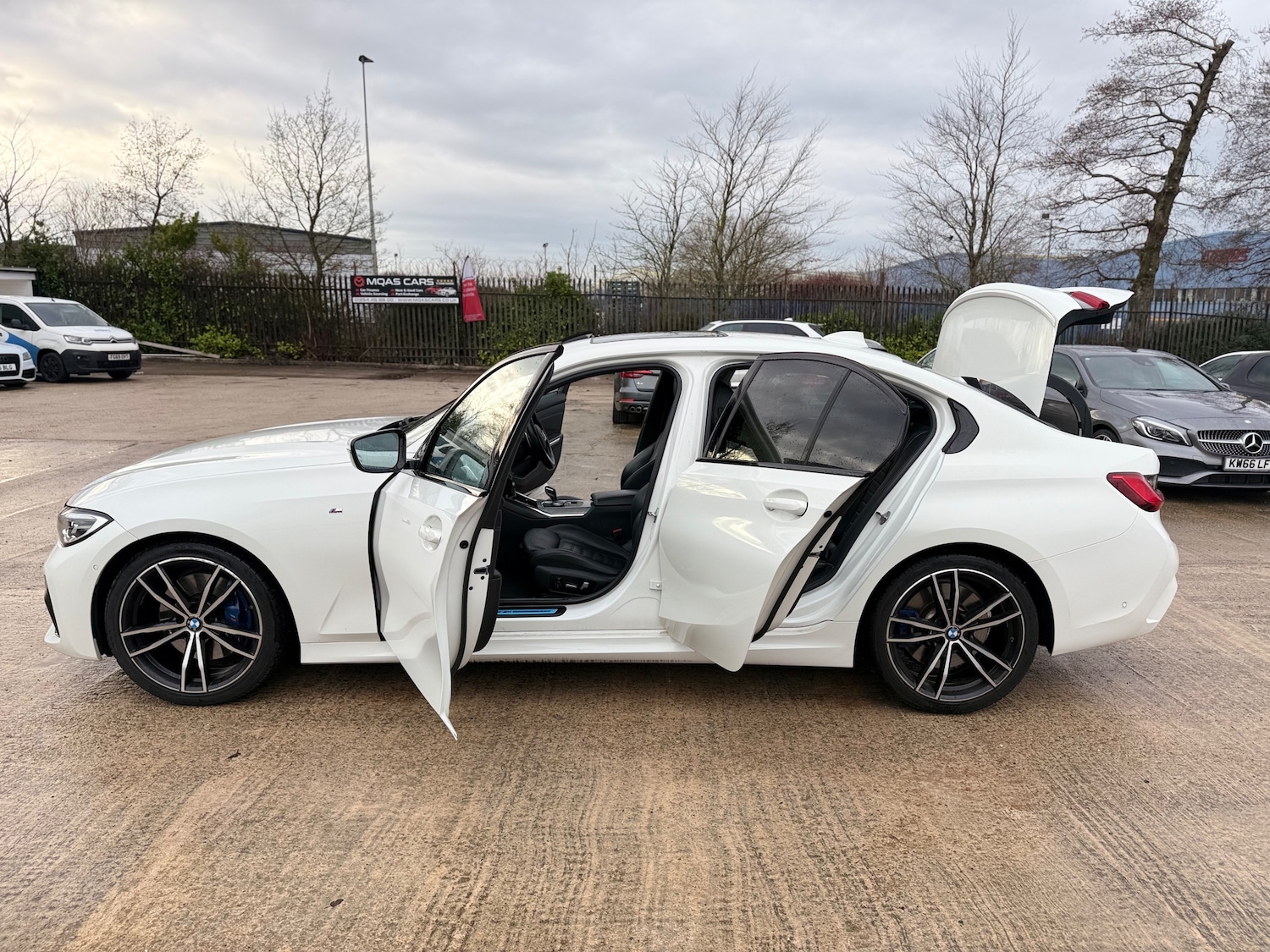 Used BMW 3 Series 2019 for sale - 76949810: Photo 14