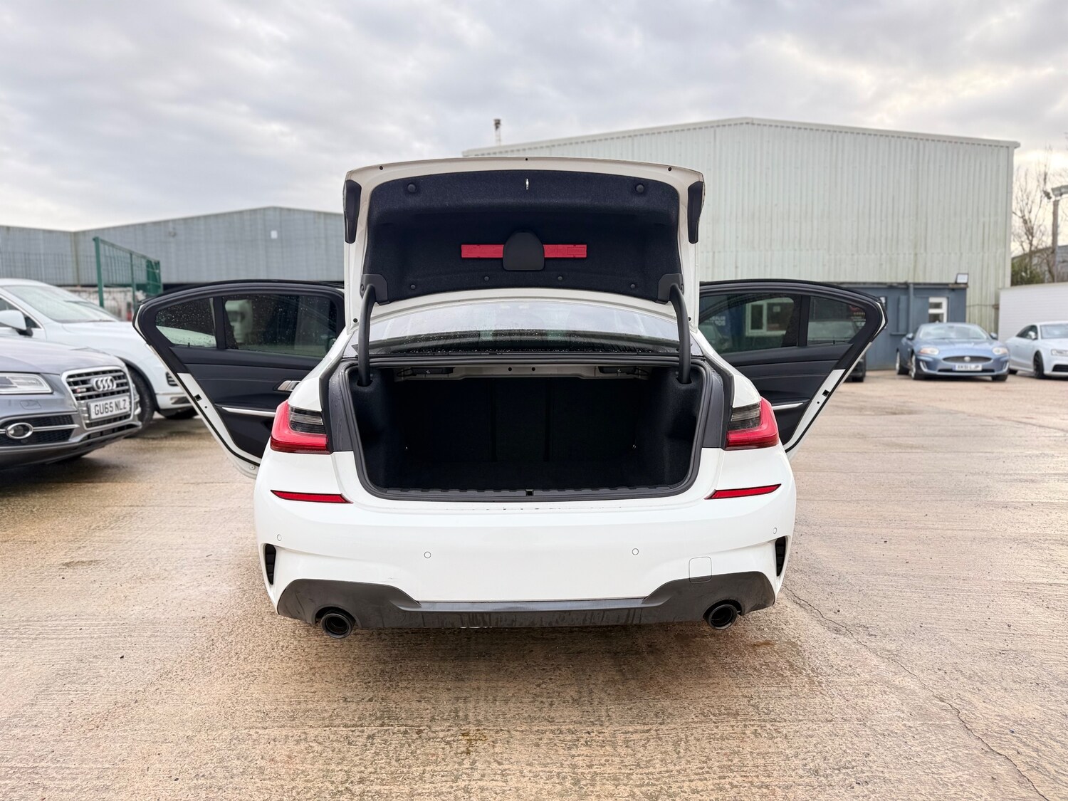 Used BMW 3 Series 2019 for sale - 76949810: Photo 16